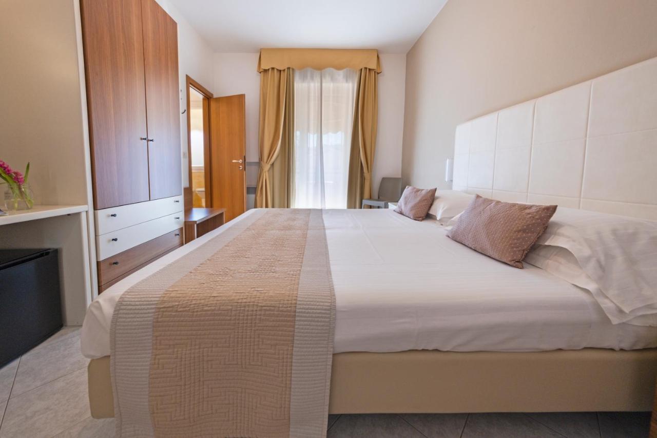 Hotel Al Sole Бардоліно Екстер'єр фото