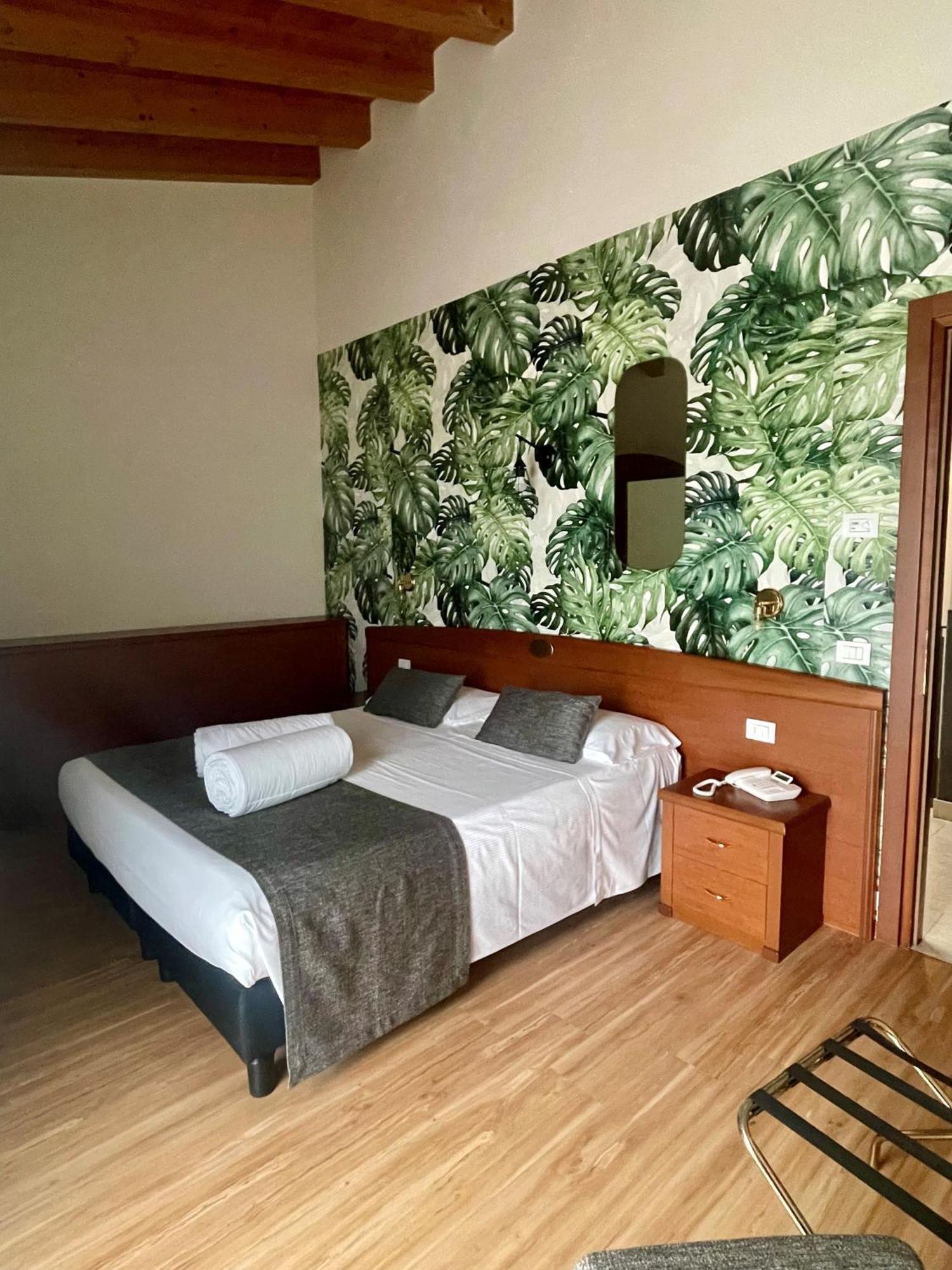 Hotel Al Sole Бардоліно Екстер'єр фото